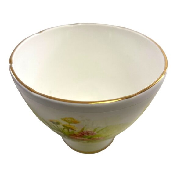 Vintage Royal Imperial Bone China Tea Cup & Saucer Set Floral Design - Picture 4 of 10